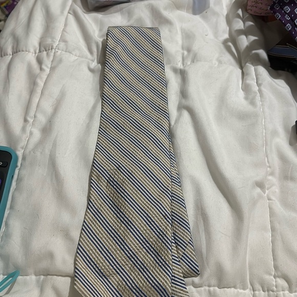 Brooks brothers tie - Picture 1 of 3
